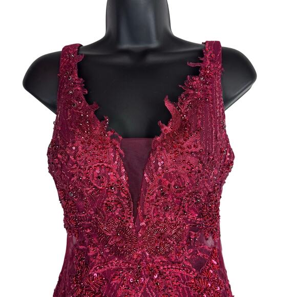 PORTIA AND SCARLETT Red Glitter Feather Gown Dress with Train PS21228 Size - Picture 10 of 13